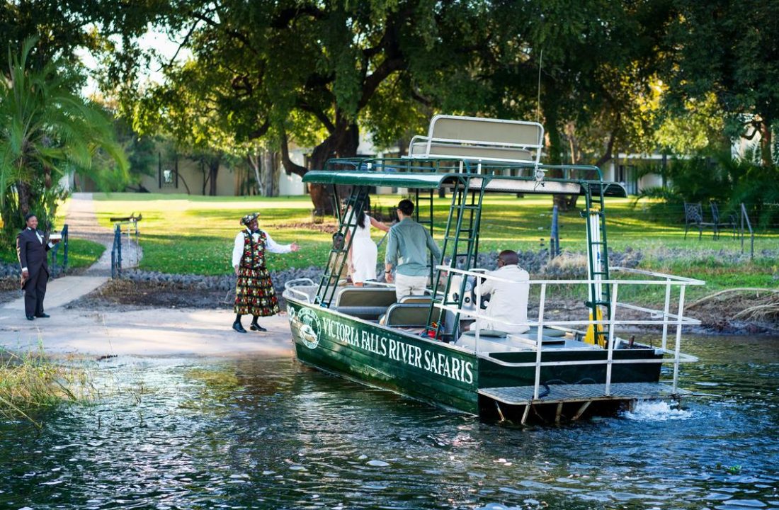 the_royal_livingstone_hotel_by_anantara_watertaxi_01_g_a_h1